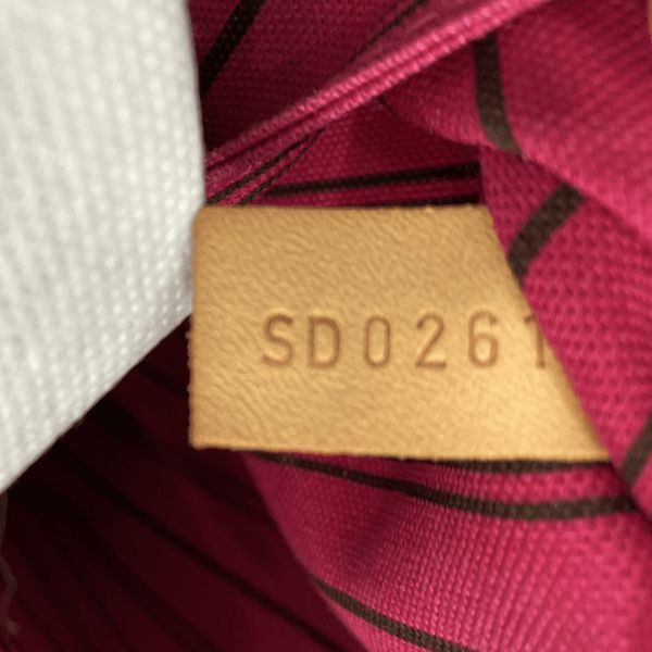 LOUIS VUITTON Neverfull GM Monogram Canvas Shoulder Bag Fuchsia