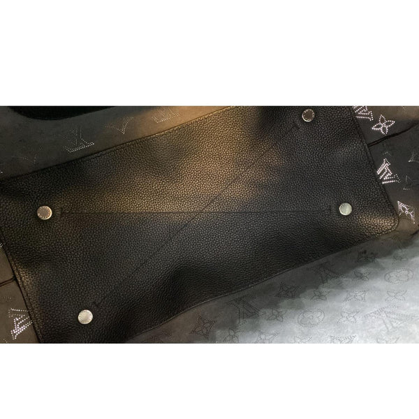 LOUIS VUITTON Carmel Mahina Leather Hobo Bag Black