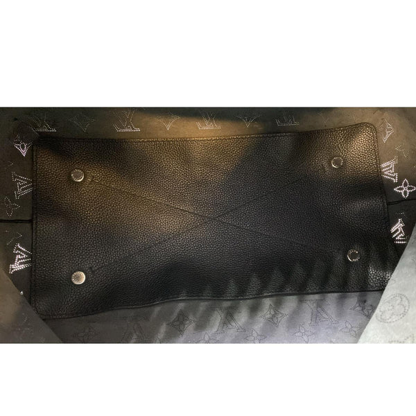 LOUIS VUITTON Carmel Mahina Leather Hobo Bag Black