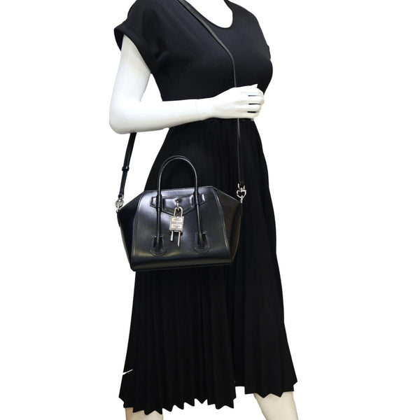 GIVENCHY Antigona Mini Lock Leather Shoulder Bag Black