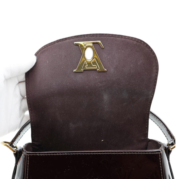 LOUIS VUITTON Pasadena Monogram Vernis Leather Shoulder Bag Amarante