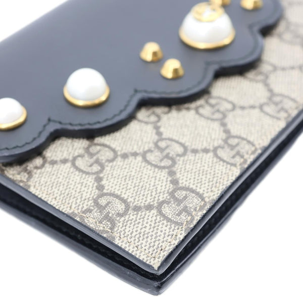 GUCCI Peony Pearly Mini GG Supreme Canvas Wallet on Chain Beige 431478