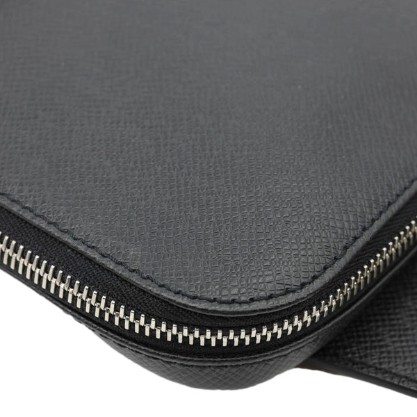 LOUIS VUITTON Avenue Sling Taiga Leather Backpack Bag Black