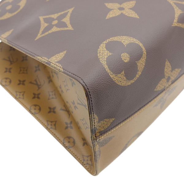 LOUIS VUITTON Onthego GM Giant Monogram Reverse Canvas Tote Bag Brown