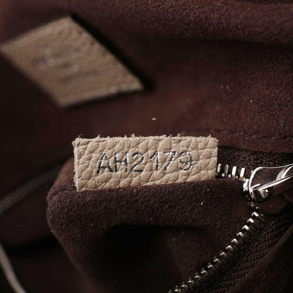 LOUIS VUITTON Babylone BB Mahina Leather Chain Shoulder Bag Galet