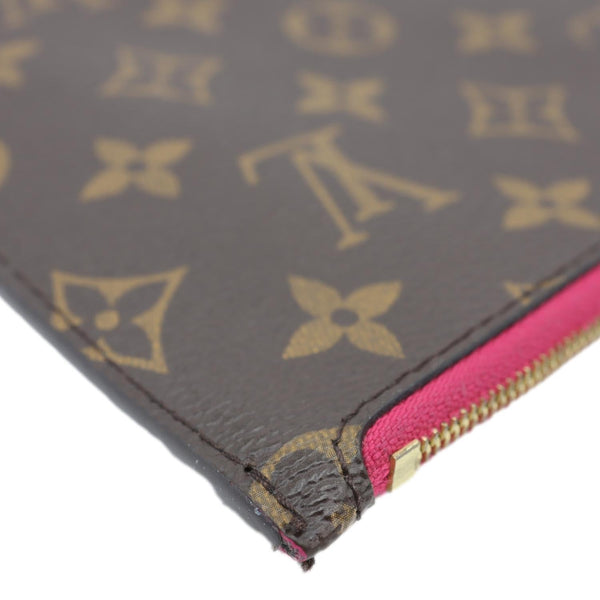 LOUIS VUITTON Neverfull Monogram Canvas Pochette Wristlet Brown