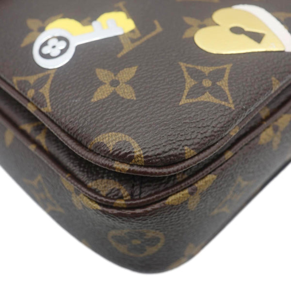 LOUIS VUITTON Lovelock Metis Pochette Patches Monogram Canvas Crossbody Bag Brown