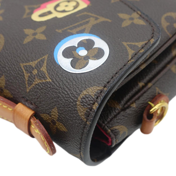 LOUIS VUITTON Lovelock Metis Pochette Patches Monogram Canvas Crossbody Bag Brown