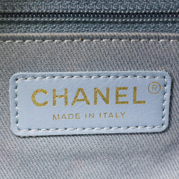 CHANEL Business Affinity Quilted Caviar Leather Waist Bag Blue