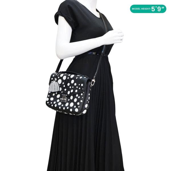 LOUIS VUITTON x YK Metis Pochette Monogram Giant Empreinte Dot Shoulder Bag Black