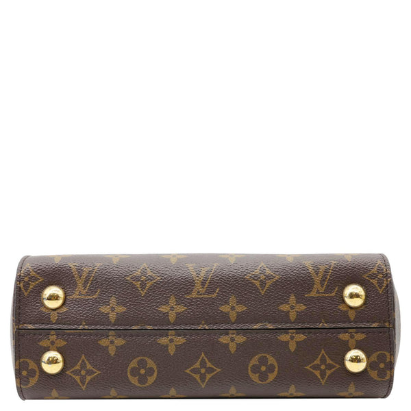 LOUIS VUITTON Cluny MM Monogram Canvas Crossbody Bag Brown