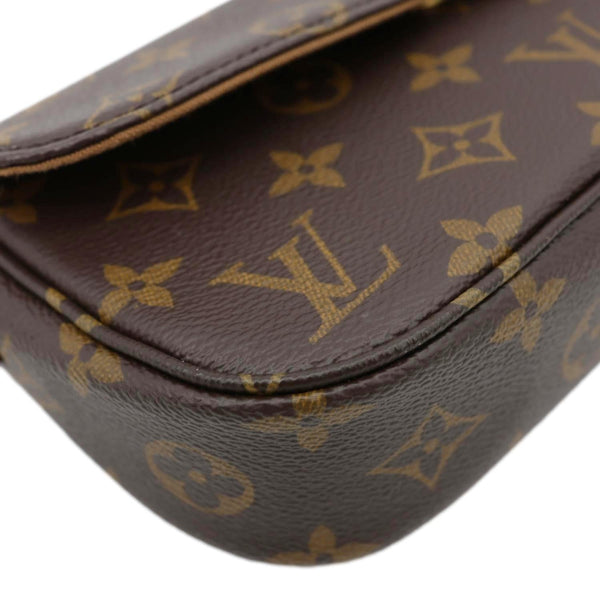 LOUIS VUITTON Ivy Monogram Canvas Wallet on Chain Brown