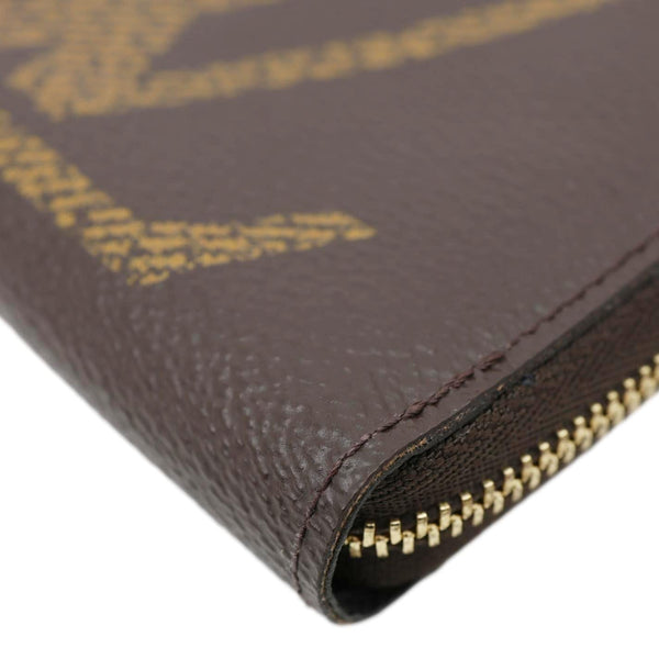 LOUIS VUITTON Monogram Giant Canvas Zippy Coin Purse Brown
