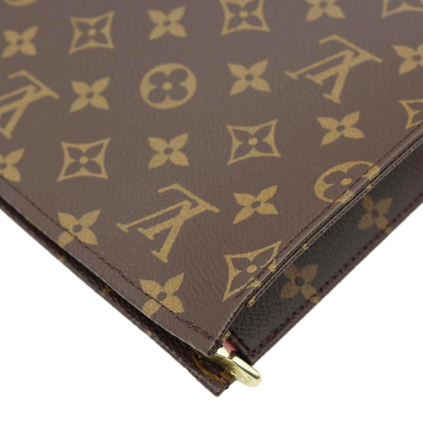 LOUIS VUITTON Toiletry Pouch 26 Monogram Canvas Clutch Brown