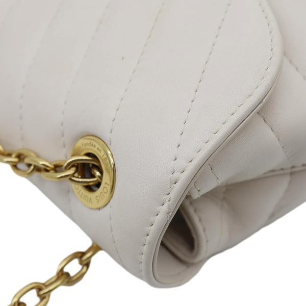 LOUIS VUITTON New Wave Chain MM Calfskin Leather Shoulder Bag Off White