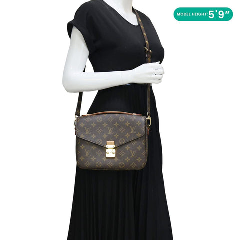 LOUIS VUITTON Metis Pochette Monogram Canvas Crossbody Bag Brown