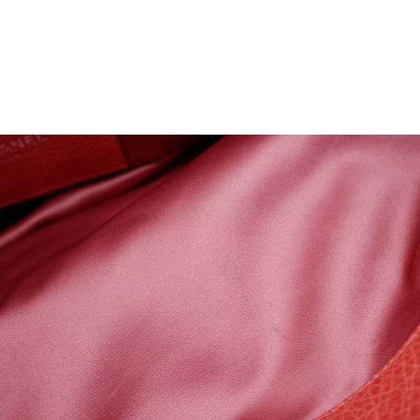 CHANEL On The Road Large Glazed Quilted Calfskin Leather Tote Bag Red