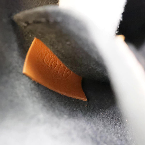 LOUIS VUITTON Dauphine Mini Taurillon Leather Shoulder Bag Pink