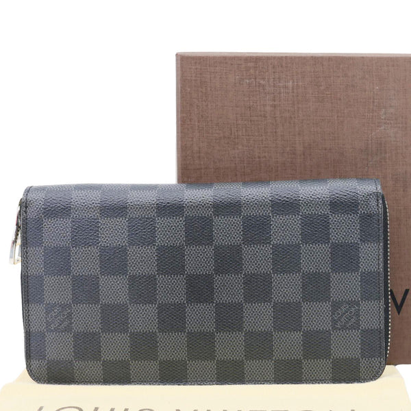 LOUIS VUITTON Damier Graphite Zippy Wallet Black