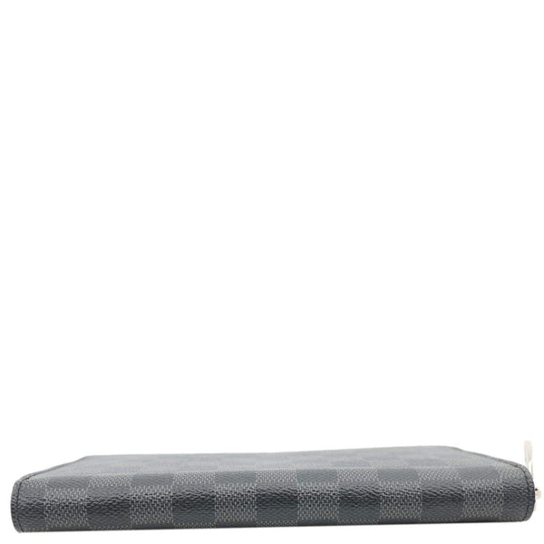 LOUIS VUITTON Damier Graphite Zippy Wallet Black