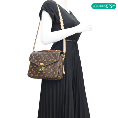 LOUIS VUITTON Metis Pochette Monogram Canvas Crossbody Bag Brown