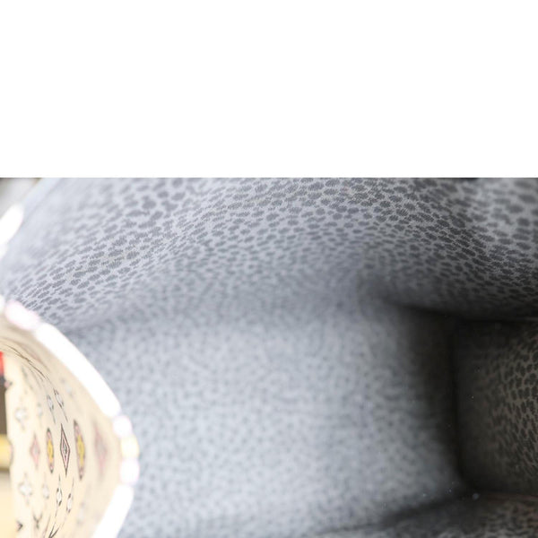 LOUIS VUITTON Onthego GM Wild At Heart Monogram Giant Canvas Tote Bag Black