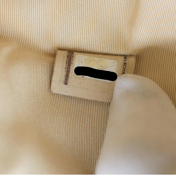 CHANEL Interlocking CC Quilted 19 Leather O-Case Off White