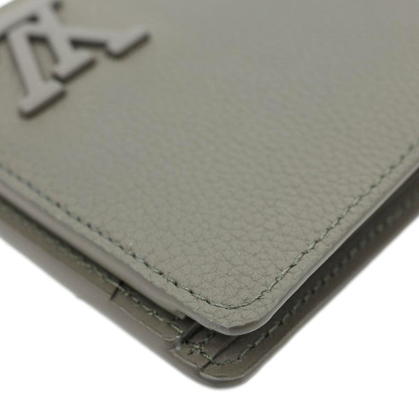 LOUIS VUITTON Multiple Wallet Aerogram Grained Calfskin Leather Clutch Green