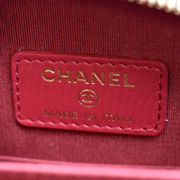 CHANEL 19 Zip Quilted Leather Phone Case Black