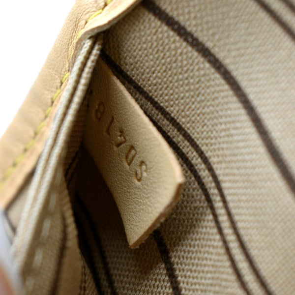 LOUIS VUITTON Neverfull MM Monogram Canvas Tote Bag