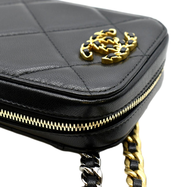 CHANEL 19 Zip Quilted Leather Phone Case Black