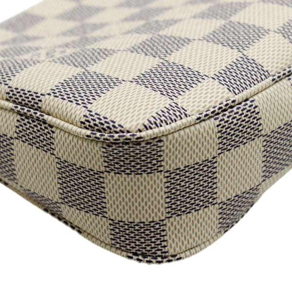 LOUIS VUITTON Pochette Damier Azur Accessoires Pouch White