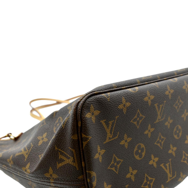 LOUIS VUITTON Neverfull MM Monogram Canvas Tote Bag Brown
