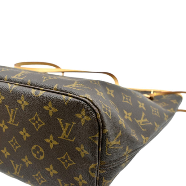 LOUIS VUITTON Neverfull MM Monogram Canvas Tote Bag Brown