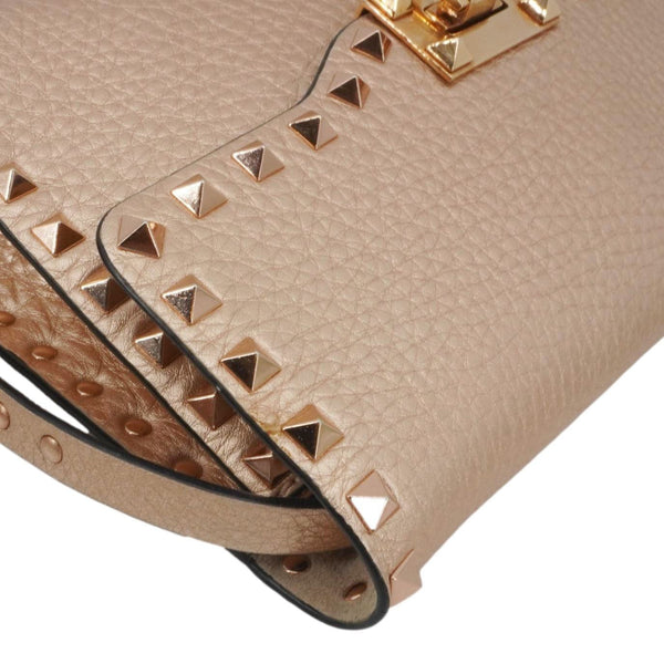 VALENTINO Garavani Rockstud Medium Pebbled Calfskin Leather Crossbody Golden