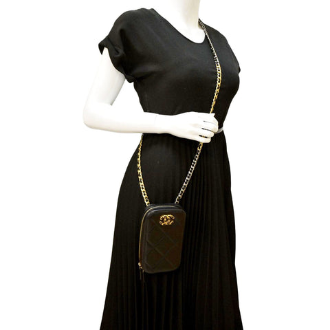 CHANEL 19 Zip Quilted Leather Phone Case Black