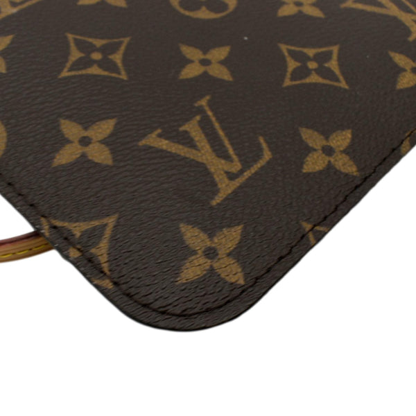 LOUIS VUITTON Neverfull Monogram Canvas Pochette Wristlet Pouch Cerise