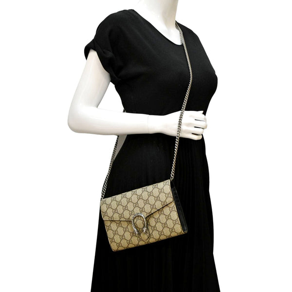 GUCCI Dionysus GG Supreme Crossbody Chain Wallet Beige 401231