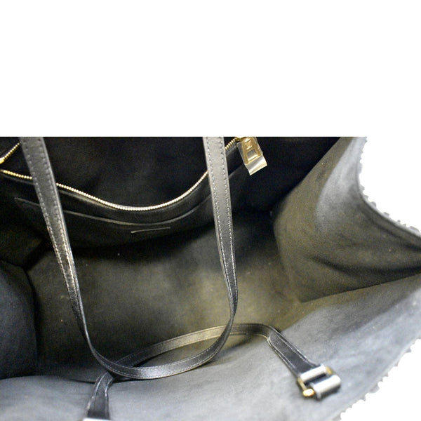 Inside view of LV Onthego GM Jacquard Tote Bag