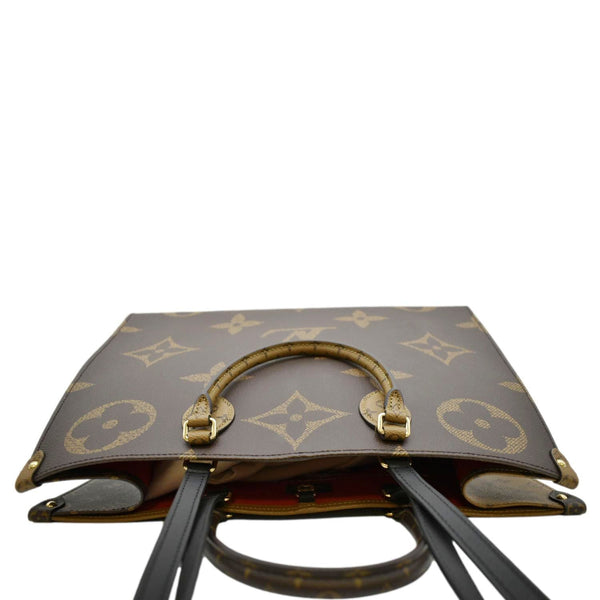 LOUIS VUITTON Onthego GM Giant Monogram Canvas Tote Shoulder Bag Brown