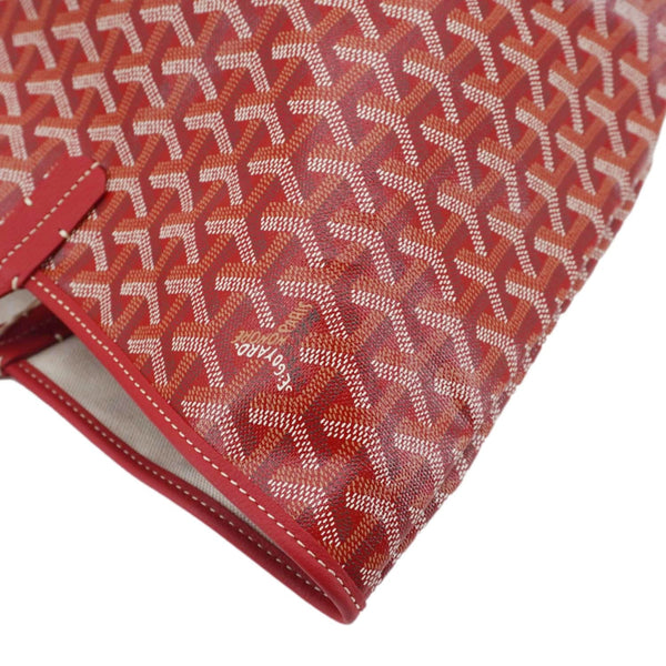 Strap Detail of Goyard Saint Louis PM Red Tote Pouch