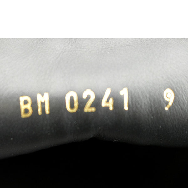 LOUIS VUITTON Runaway Monogram Sneakers Bicolor US 9