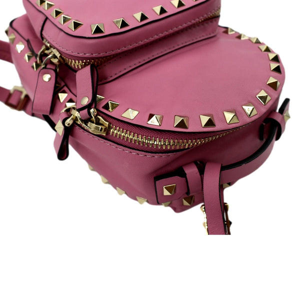 VALENTINO Garavani Rockstud Leather Backpack Pink