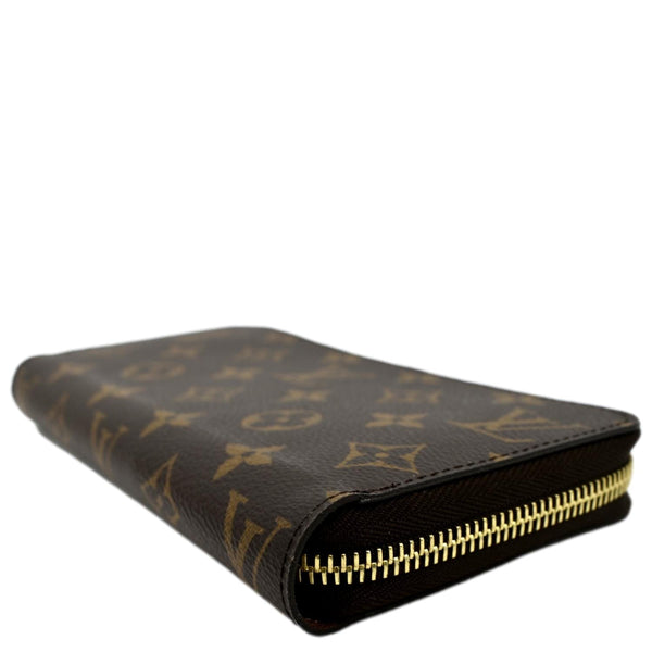 LOUIS VUITTON Monogram Canvas Zippy Wallet Brown