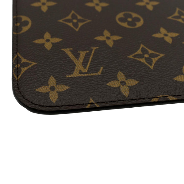 LOUIS VUITTON Neverfull Monogram Canvas Pochette Wristlet Pouch Cerise
