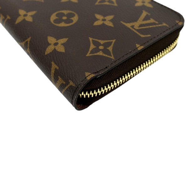 LOUIS VUITTON Monogram Canvas Zippy Wallet Brown