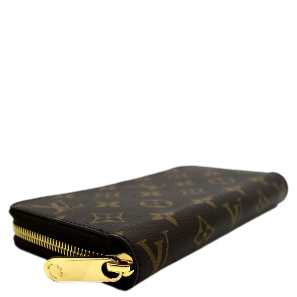 LOUIS VUITTON Monogram Canvas Zippy Wallet Brown