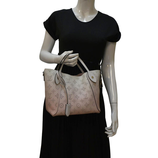 LOUIS VUITTON Hina PM Mahina Leather Tote Shoulder Bag Lilas