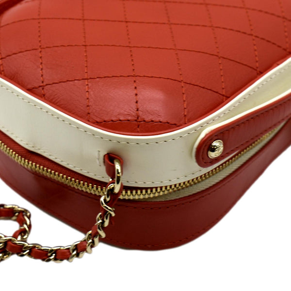 CHANEL Crumpled Calfskin Vanity Case Crossbody Bag Red