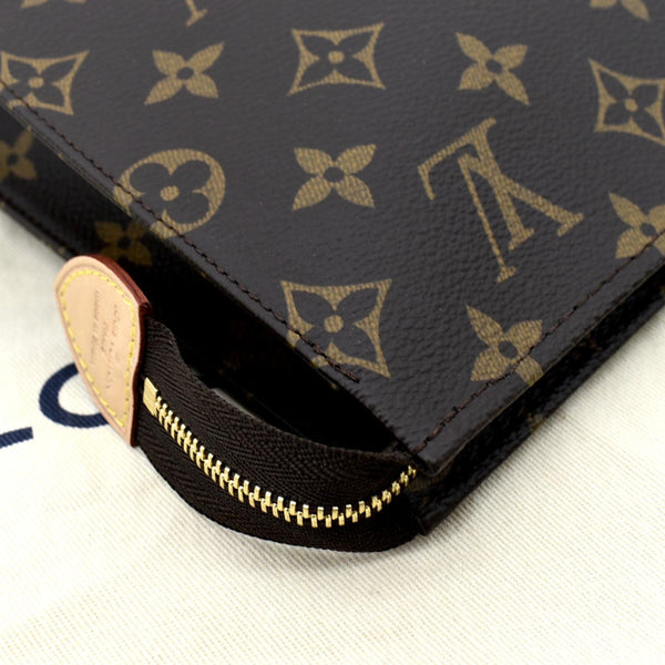 LOUIS VUITTON Toiletry 26 Monogram Canvas Cosmetic Pouch Brown
